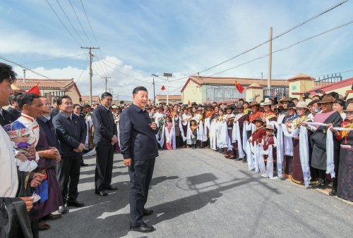 坚持以人民为中心深化改革开放　深入推进青藏高原生态保护和高质量发展