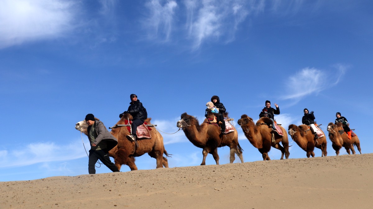 甘肃敦煌开始执行冬春旅游优惠措施