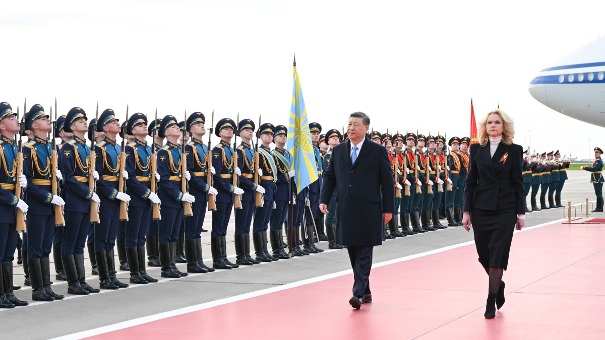 习近平抵达莫斯科对俄罗斯进行国事访问并出席纪念苏联伟大卫国战争胜利80周年庆典