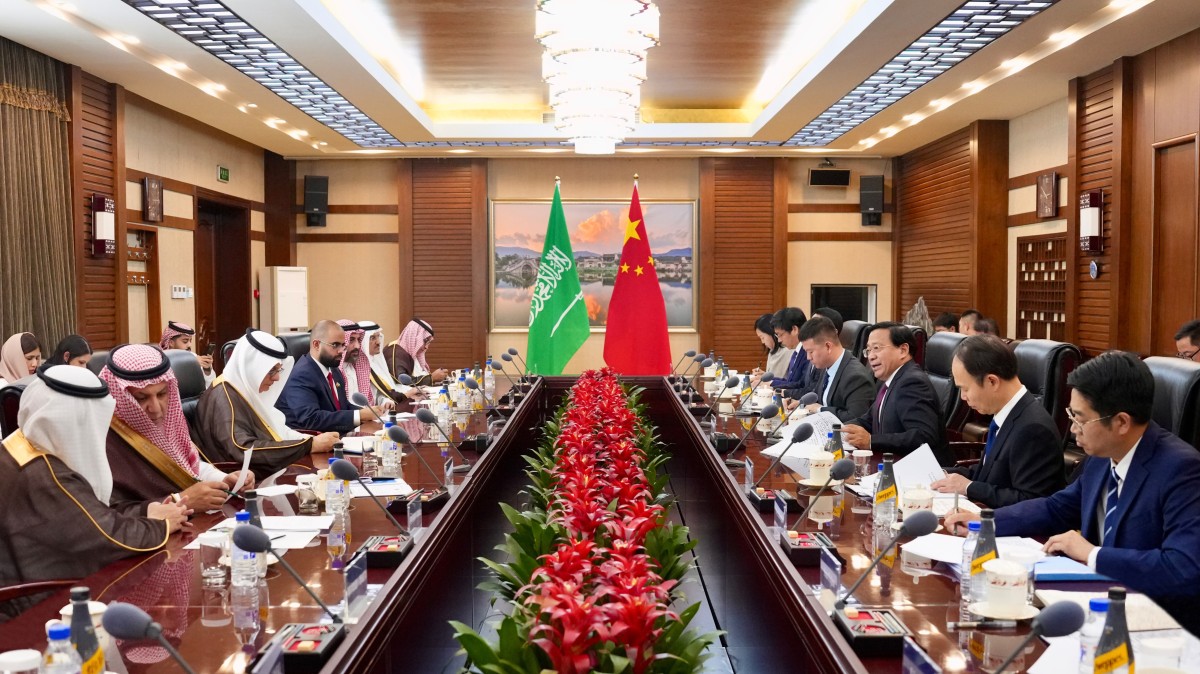 韩俊分别会见沙特阿拉伯王国环境水利农业大臣和巴西农业和畜牧业部部长