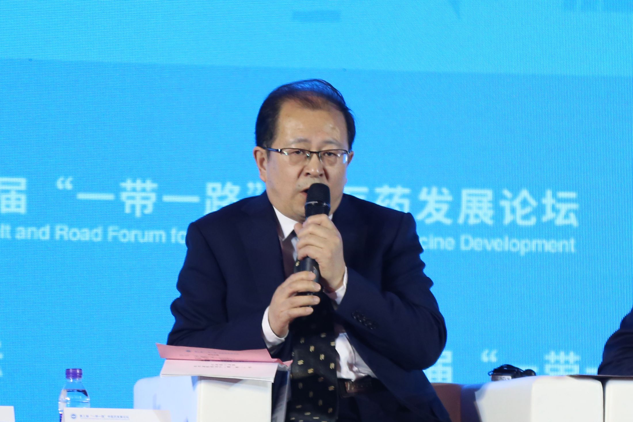 微信图片_20191218154636_副本.jpg