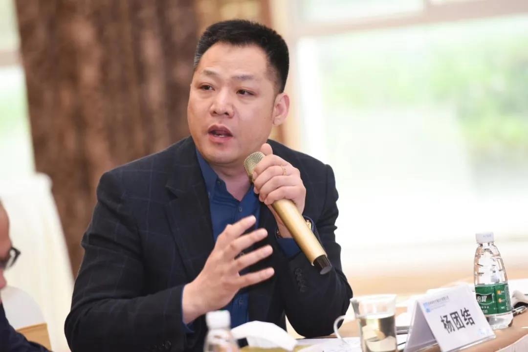 杨团结.jpg