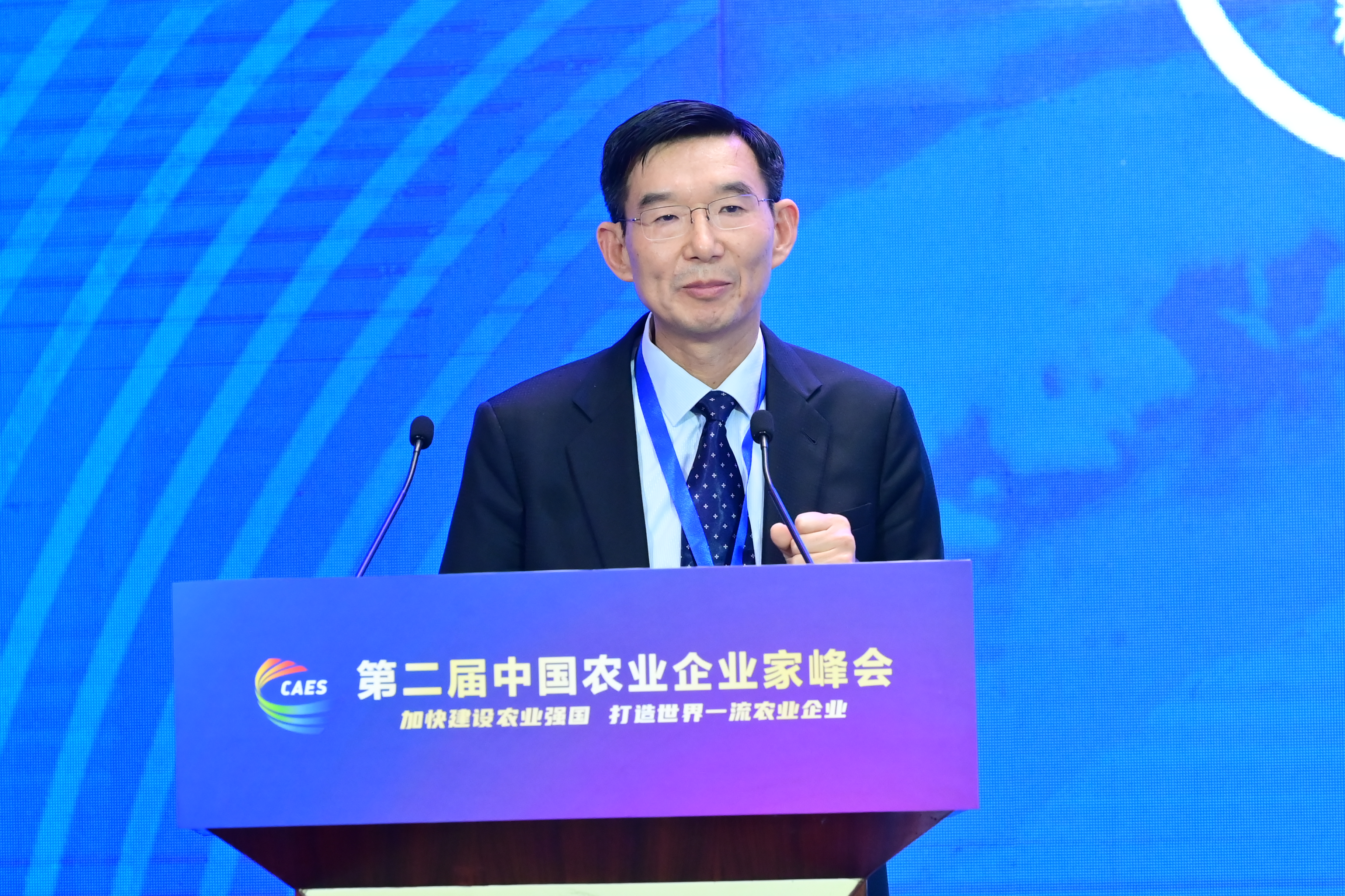 袁隆平农业高科技股份有限公司总裁马德华发言