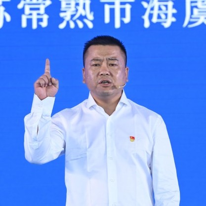 李进：敢啃硬骨头的基层当家人