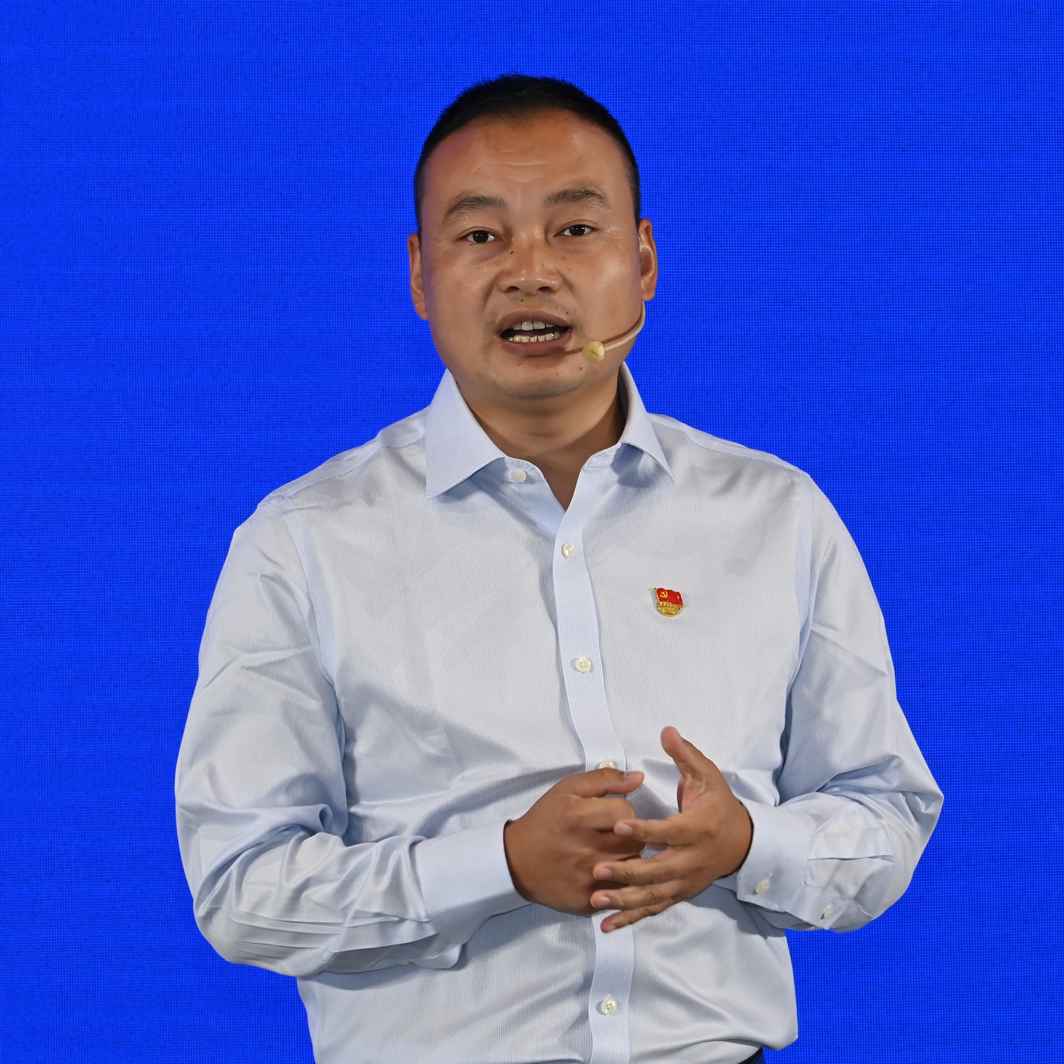 杨晓成：退伍军人与家乡共同成长